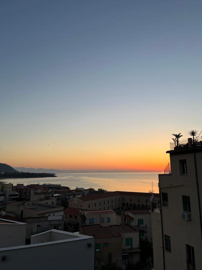 Window On The Sunset Apartment Cefalu Exterior photo