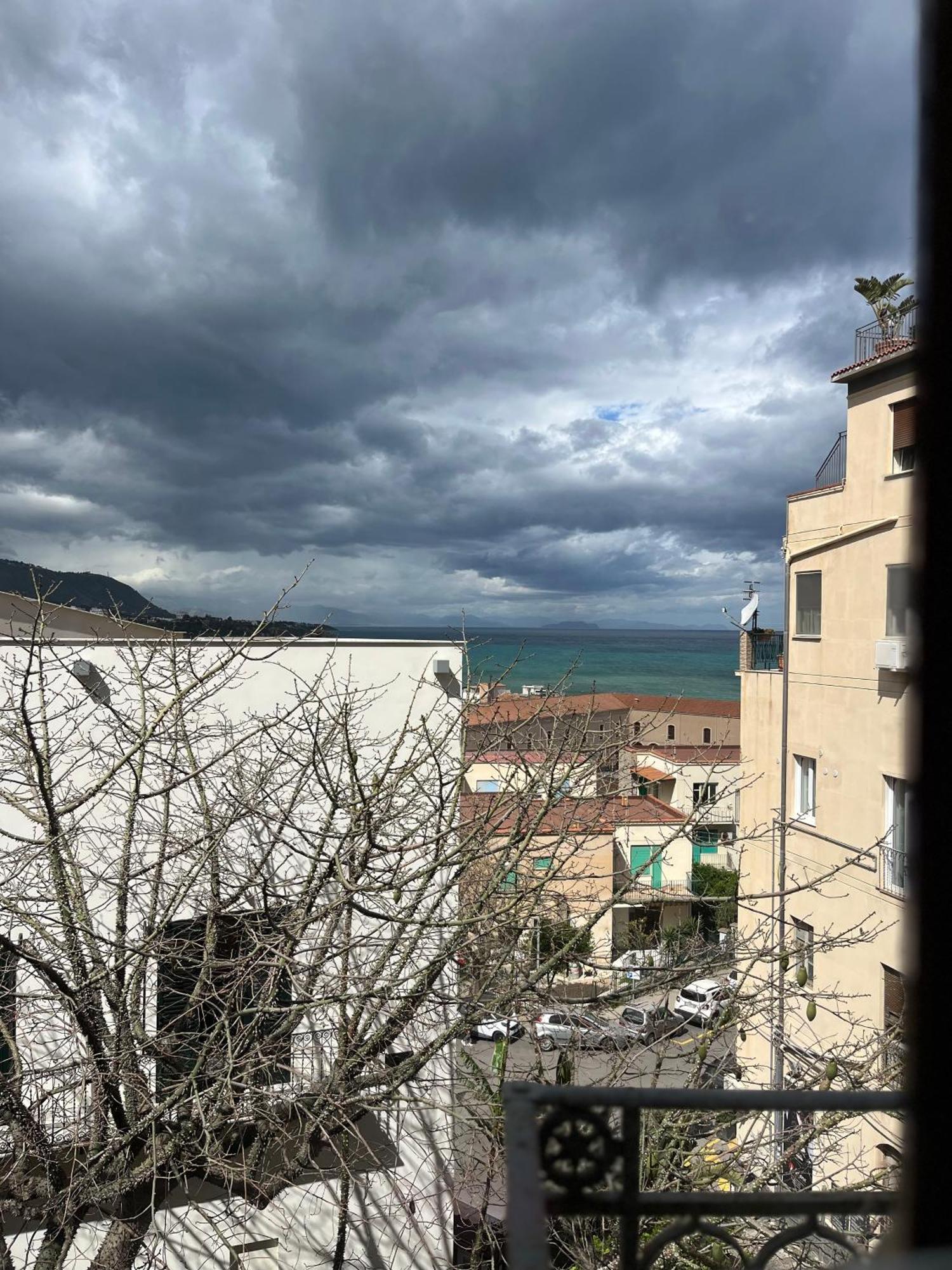 Window On The Sunset Apartment Cefalu Exterior photo